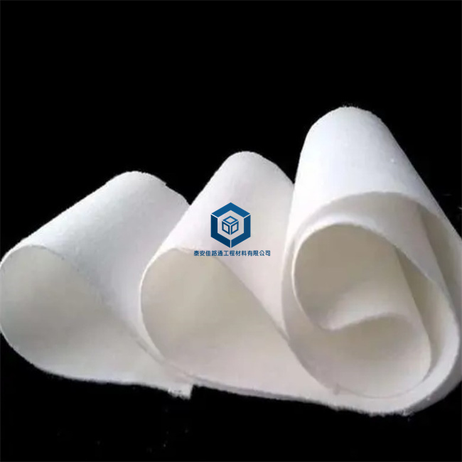 長絲復(fù)合土工膜應(yīng)用技術(shù)